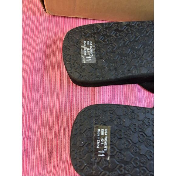 Cobian black flip flops size 11 - Picture 8 of 8